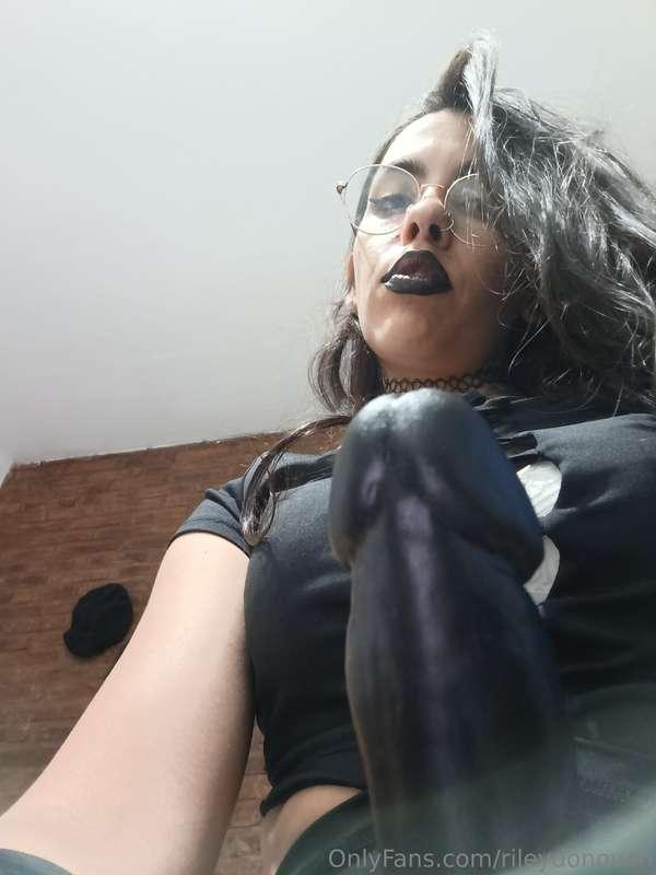 Ready to be a good slut and ride this cock properly? Fuck! T..