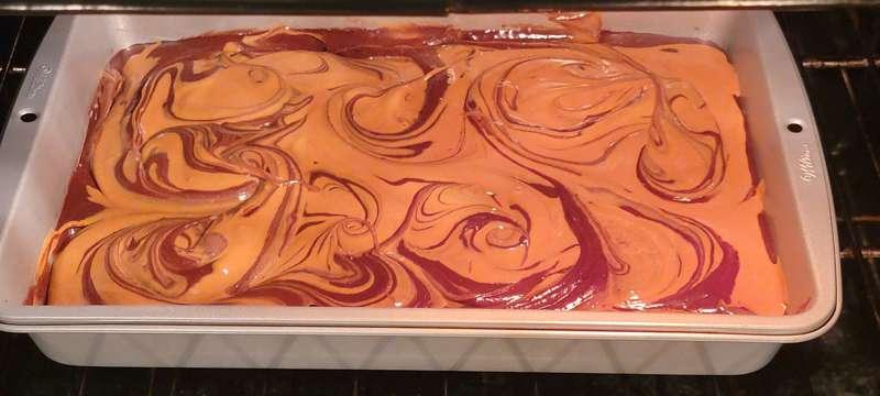 Made peanut butter brownies 😋