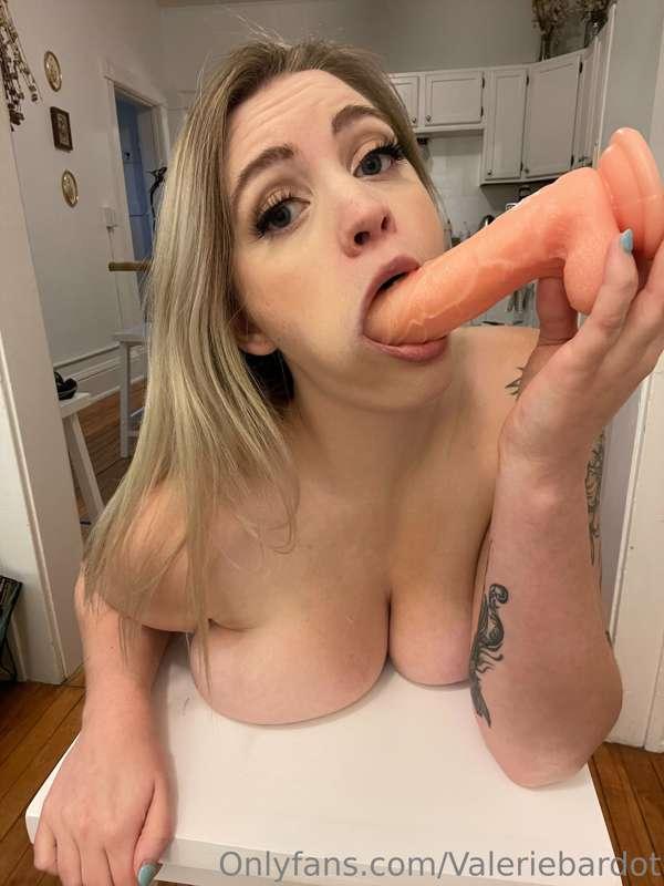 Do I look pretty with a cock in my mouth?