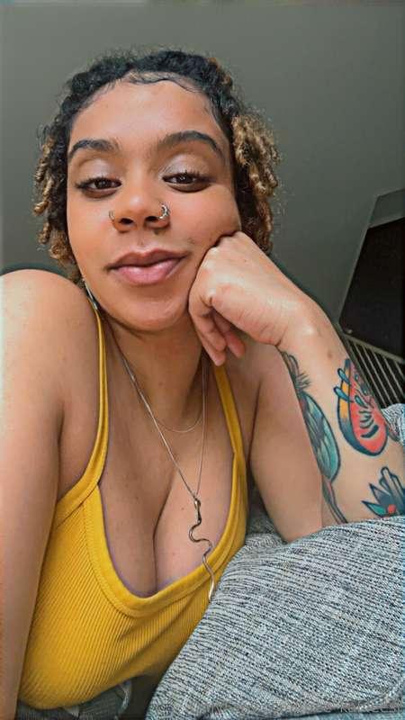 Up early being a brat 😌