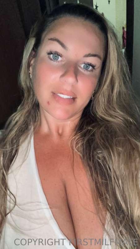 Be yourself, everyone else taken.
xoxo Titty Tuesday!