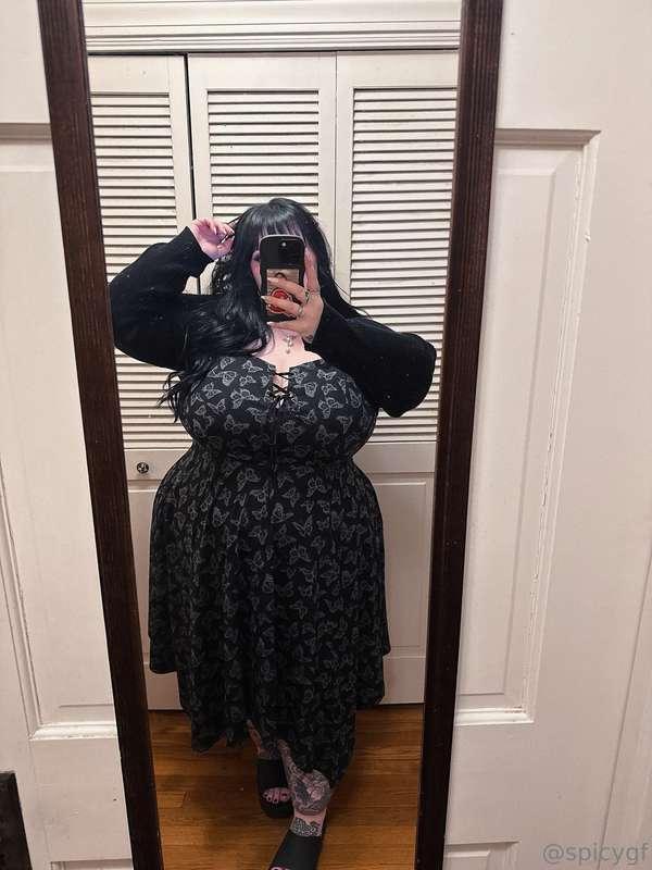 Hihi, peep the dress I wore for a wedding a couple weeks ago..