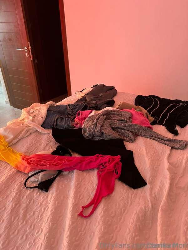 guess why I'm choosing my outfit for: 