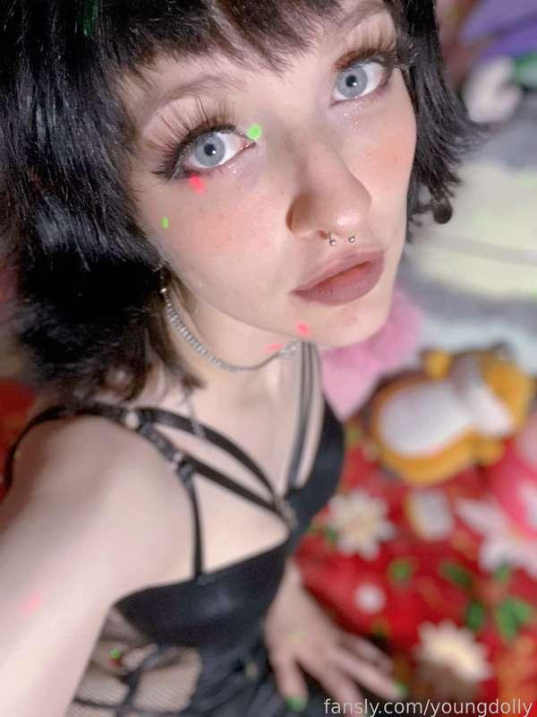 youngdolly image #4