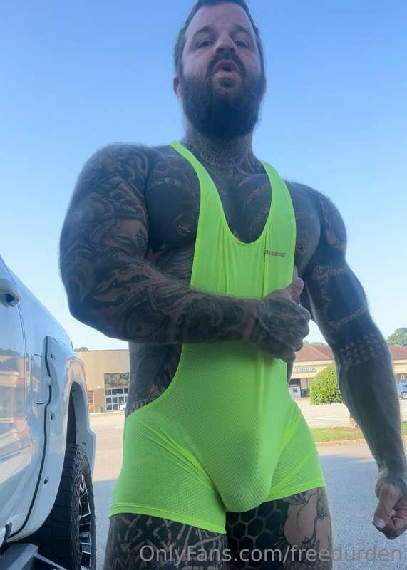 Good morning!
Getting some hot footage today can’t wait to s..