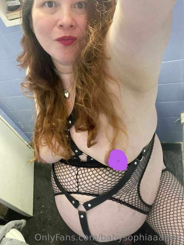 ## 😍‼️ HER PAGE IS FREE NOW ‼️😍
## •                💕 @Solci..