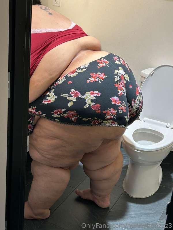 Heheh i really do take up most of the space in the restroom ..