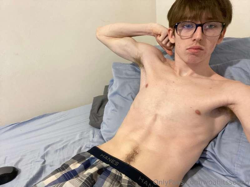 woahitsseven image #4