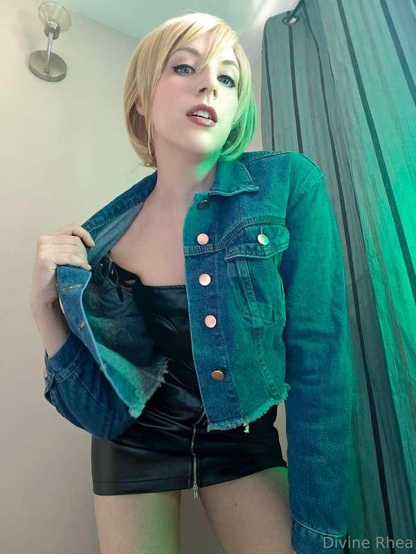 Happy Hump Day!💙I released the second batch of photos of Aya..