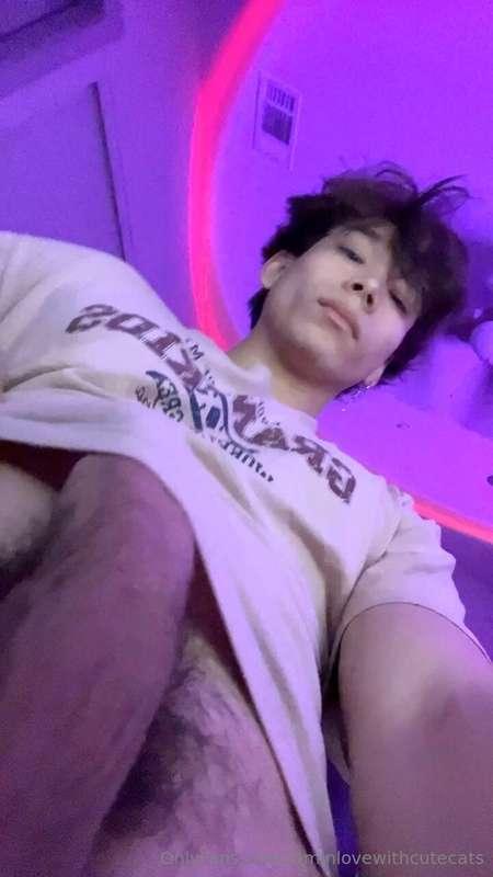 Damn, providing the goods they're drooling for 🍆💦
