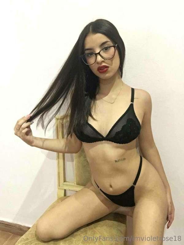 I'm a good girl, but I can be nasty 🥵💦🍆🐱
