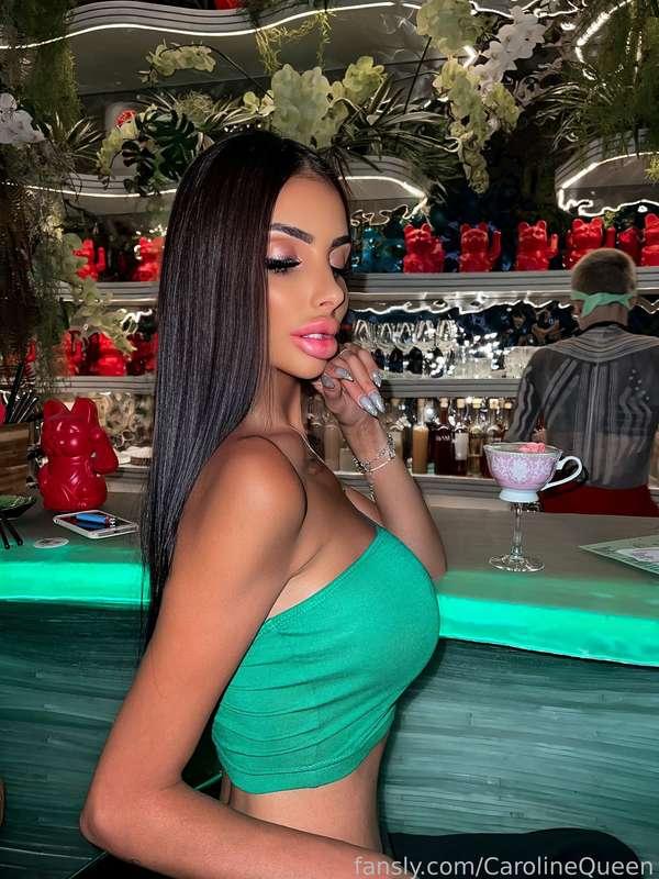 carolinequeen image #0