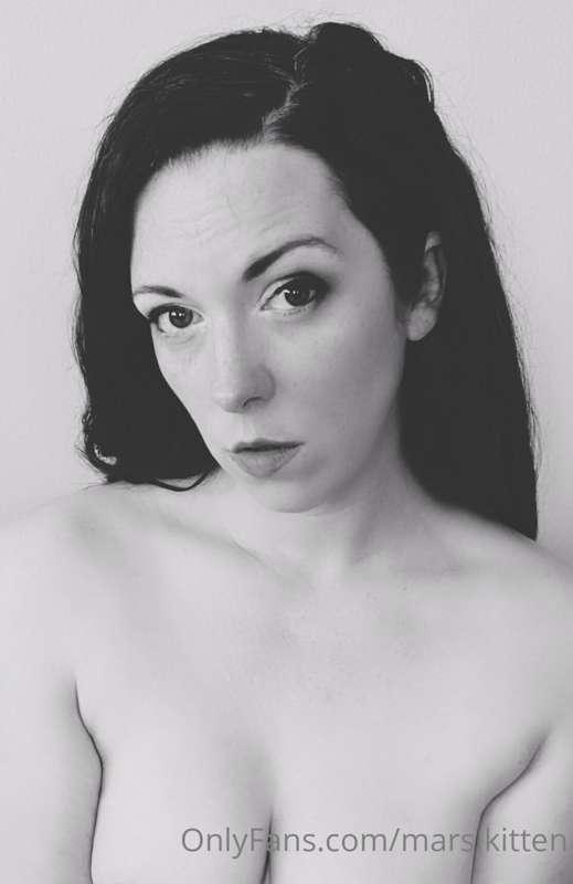 Just some more light bondage photos. ;)