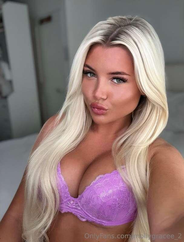 Am I your type ? 💜
