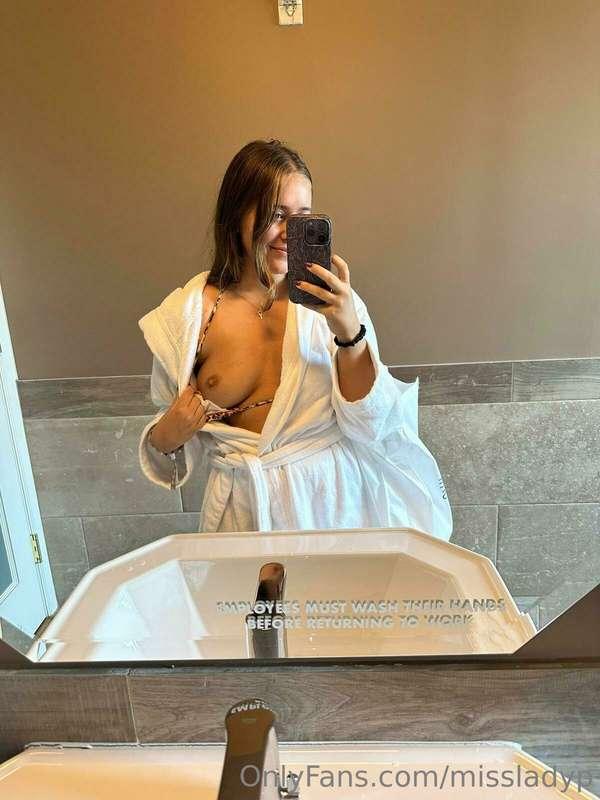 Spa day with my girlfriend! Going to get a nice massage and ..