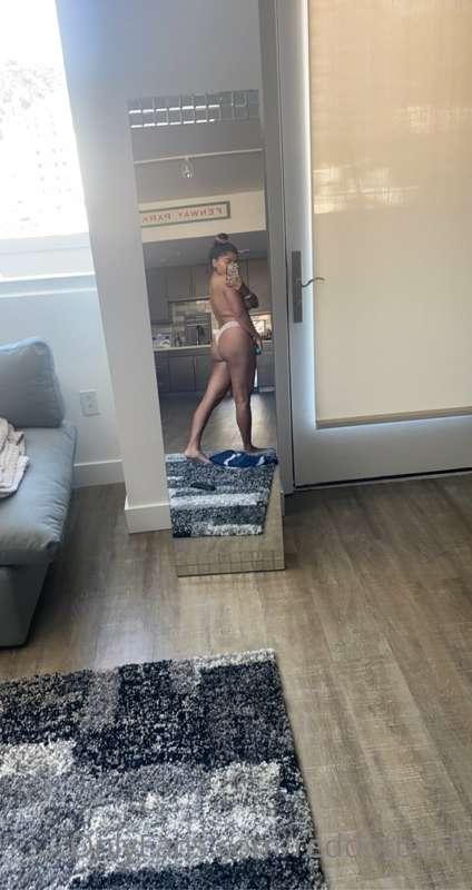 cum take my thong off?