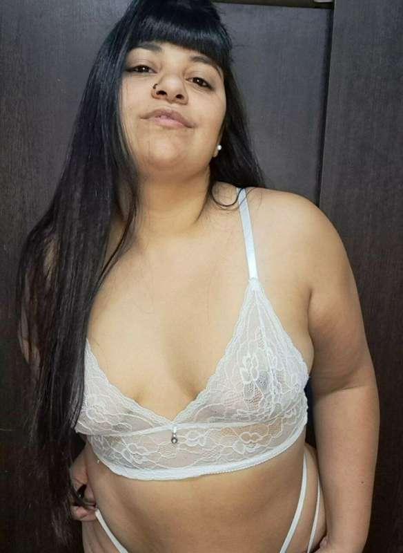@hotbrunette22  @hotbrunette22
💚 𝐈'𝐦 𝐎𝐍𝐋𝐈𝐍𝐄 𝐍𝐎𝐖   💚
𝙑.𝙘𝙖𝙡𝙡 *..