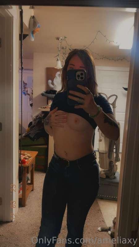 Figured I would do a little butt wiggles in my POTD, and tak..