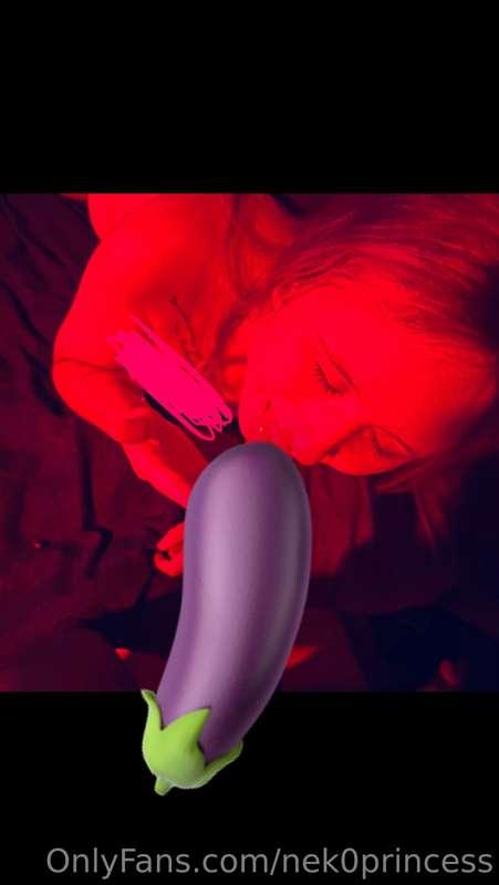 3 POV pics of me licking & sucking 🍆 🥵 🔥 🙈