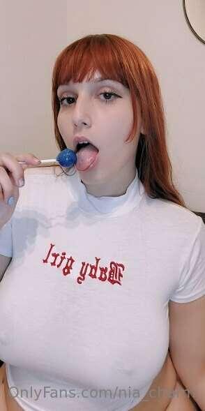 I wanna suck your lolly 👅