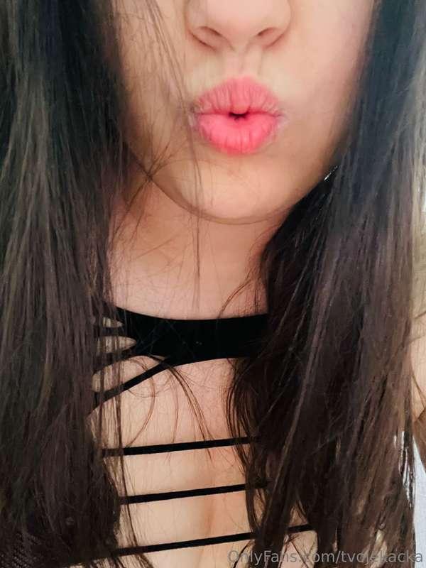 😘