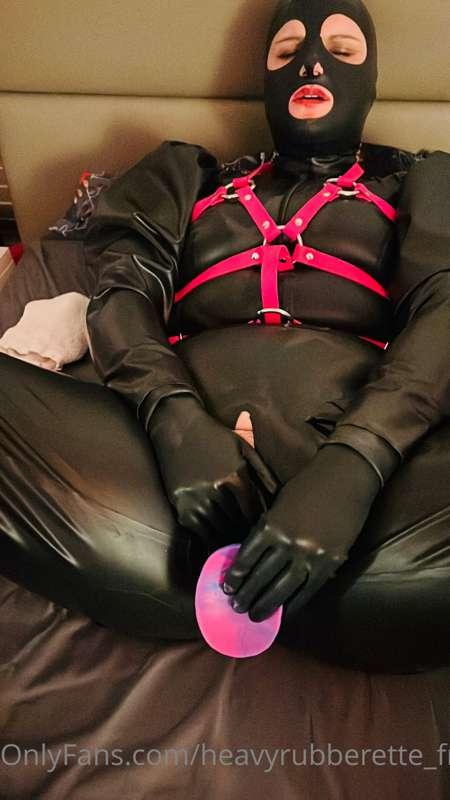 Karl and I had fun again 😈 Slide into my DMs to get the full..