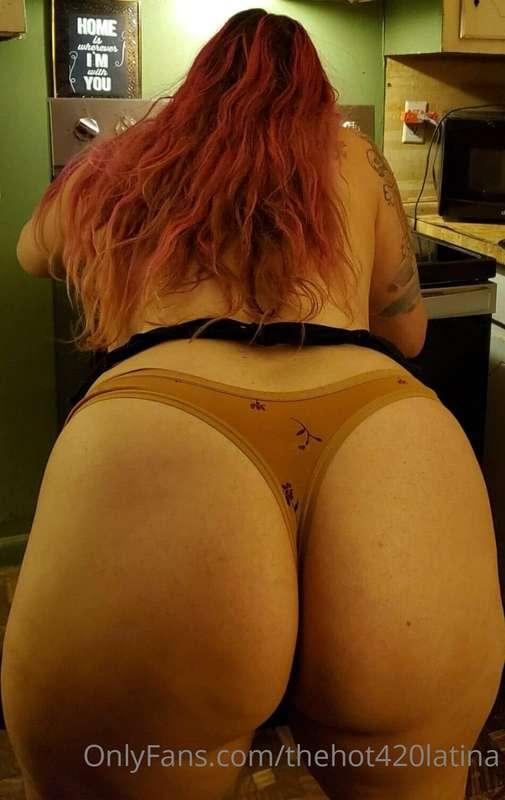 I love to be watched and cook, too! Are you ready for some s..