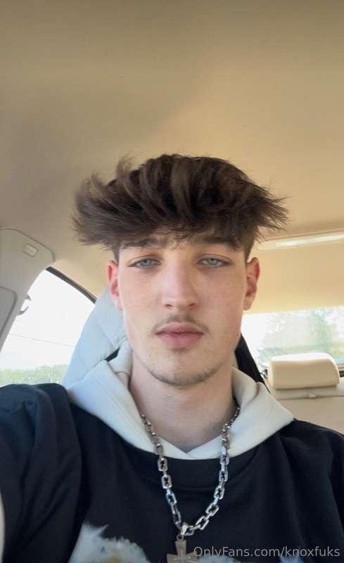 My high school crush started an OF, I def subscribed😂 @envyl..