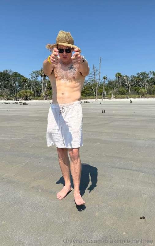 I taste better than I look… and that says a lot 😘🫦