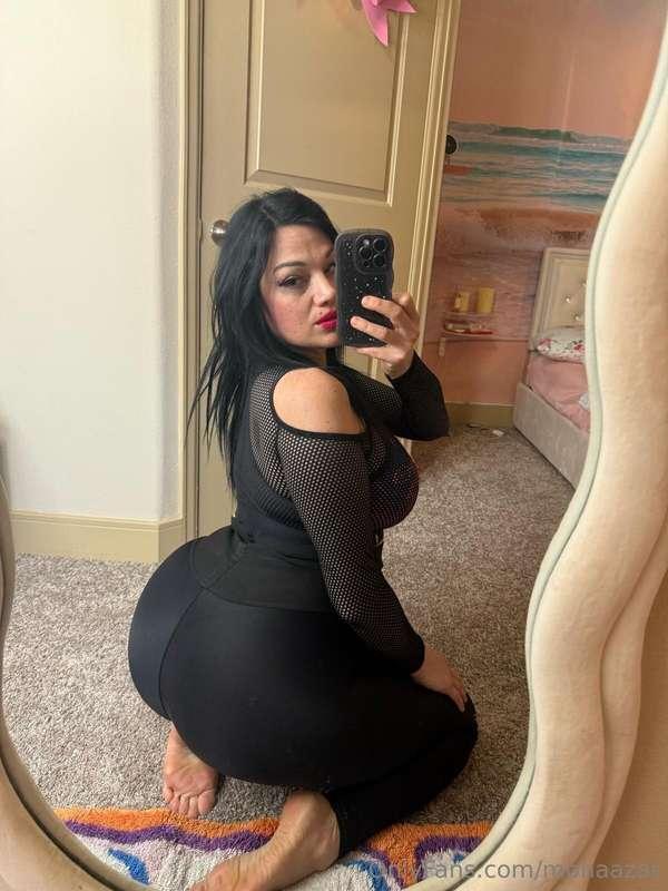 Can these sweet cakes take a seat on your face?