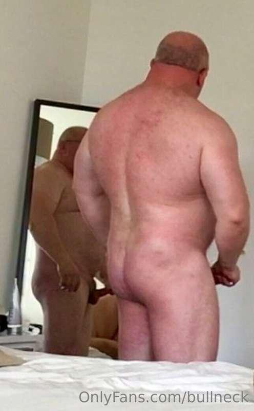 Ready for a hot and wild bull fucking 🍆🤤