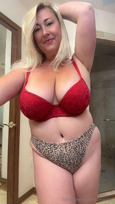 Happy Taco Tuesday babe!! DM me to show you my TITIES in you..