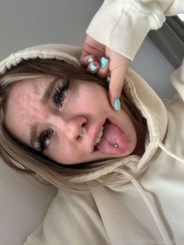 I hope the pretty and young girls are to your liking.

#smalltits #tongue #cute #teen #ahegao #natural #sweet #gamergirl #egirl #18
