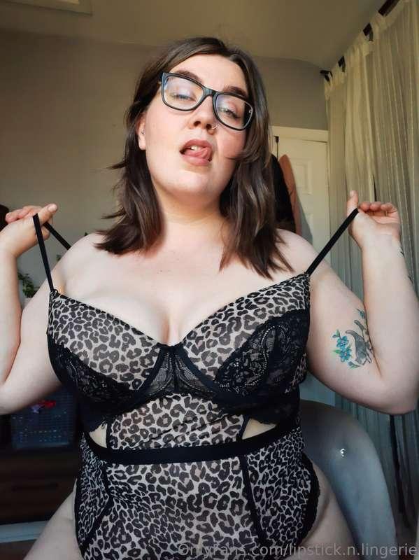 So in love with this new bodysuit, wait until you see the ba..