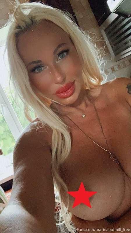 I am your most passionate and hottest mommy
Let's play? 💋💋
W..