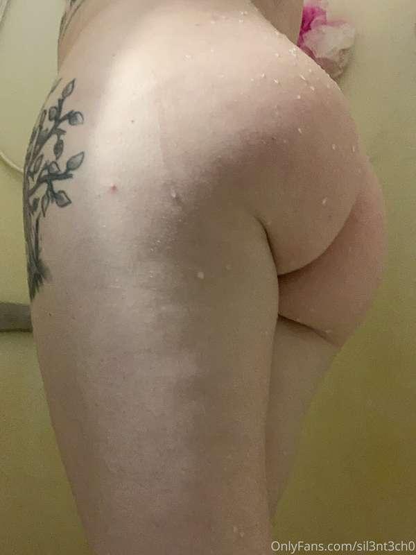 Had some fun in the shower today 💦 enjoy your teaser 😉
