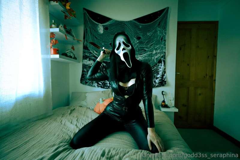 godd3ss_seraphina image #1