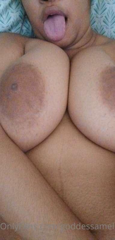 Happy titty Tuesday my loves ❤