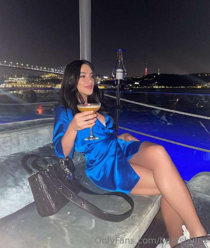 Cocktails and views 🍸