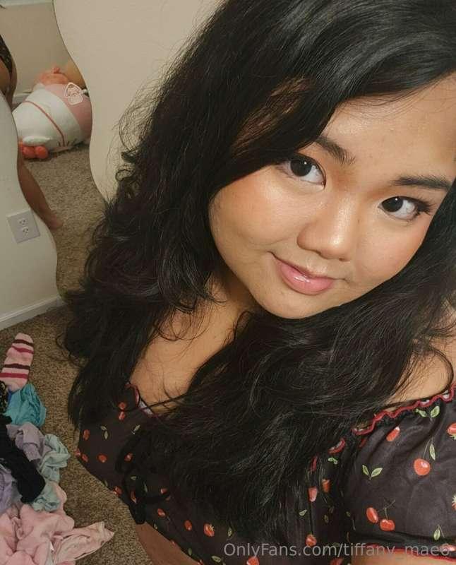 Messy room = dirty girl 😏 🥵