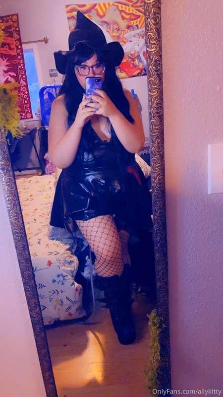 allykitty image #4