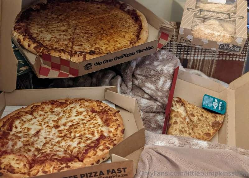 Back on my feasting into the night game... 🐄👑