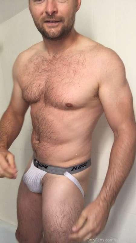 Your beefy dilf being a douche