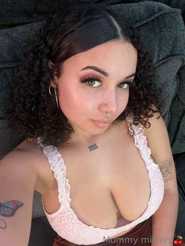 Cum slut me out 😋
