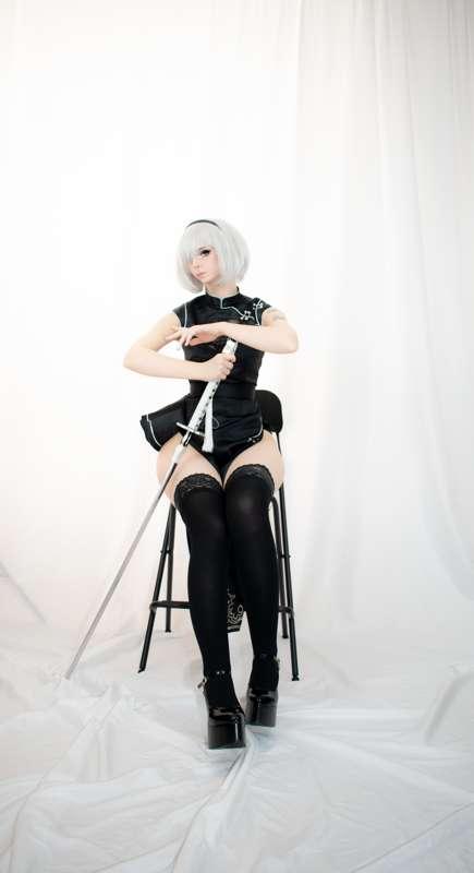 2B cosplay videos+extra photos