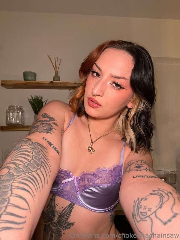 I need some attention from you 😏