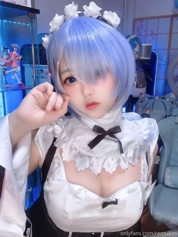 Rem is my waifu so I’m now my own waifu😆💕
Do you want me to ..