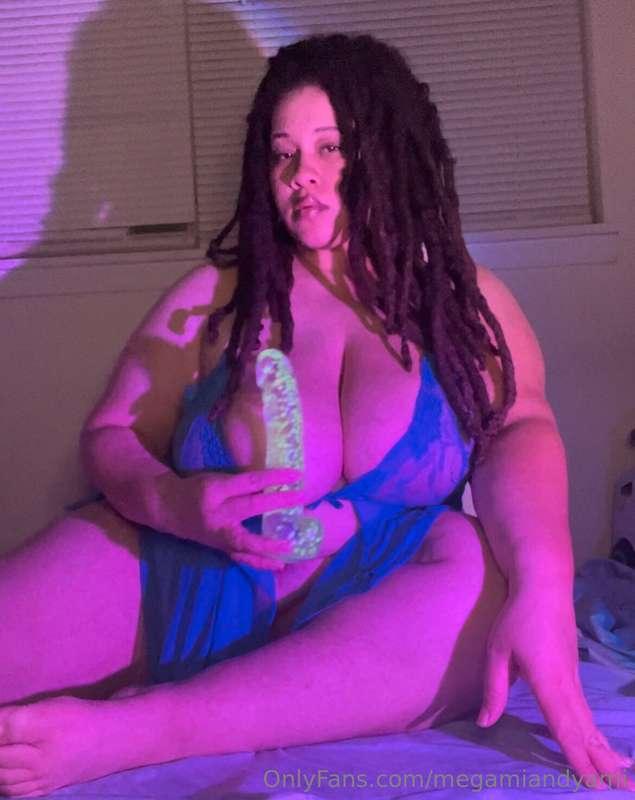 Slutty senpai solo 💜💙-* this video is a few months old. Plea..