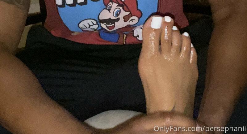 !!!FOOT LOVERS ONLY!!! My weekly foot massage from Massages ..