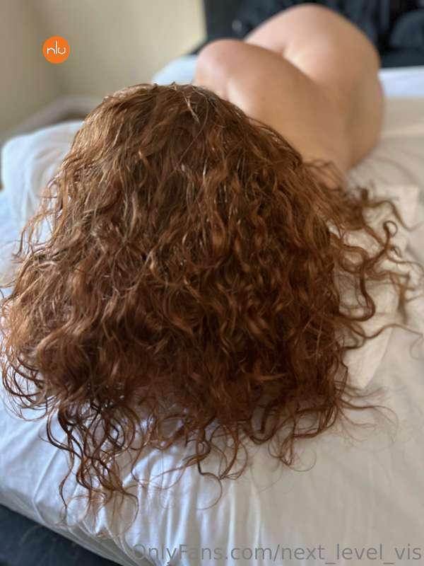 That red hair though…. @gingerlove757